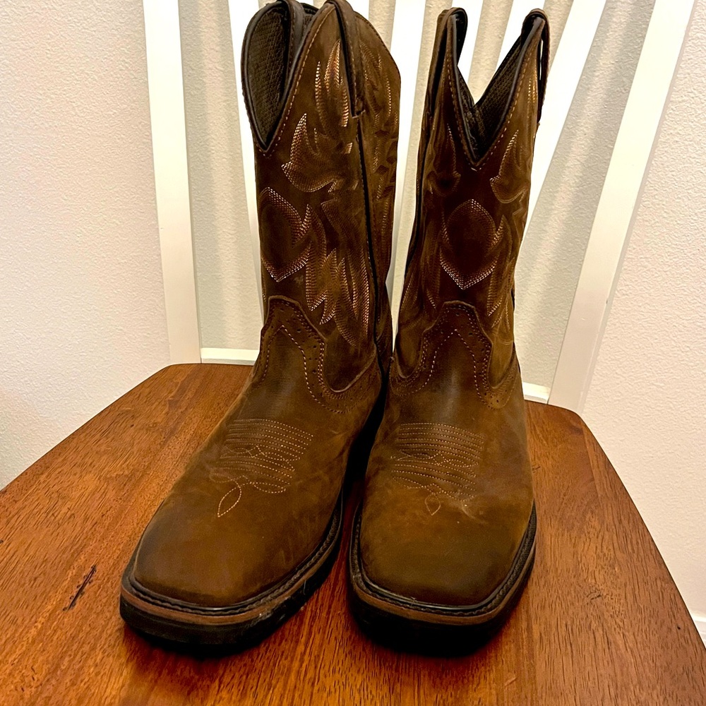 Men’s Western brand Boots size 11.5